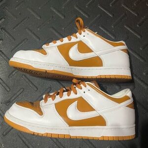 Nike Men's White and Tan Sneakers